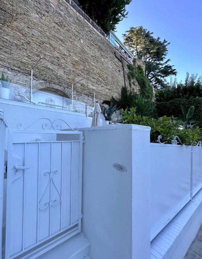 Numeronove Sirolo Dış mekan fotoğraf